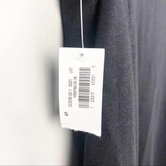 OLD NAVY ACTIVE | Cutout Back Long Sleeve Top S - Picture 7 of 8